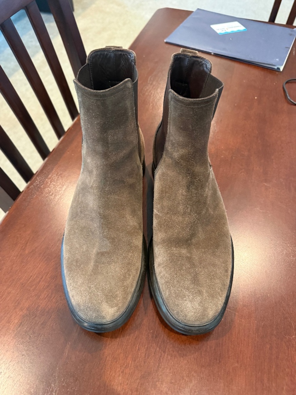 Salvatore Ferragamo Chelsea Boots Mens Size 8.5 Excellent Condition